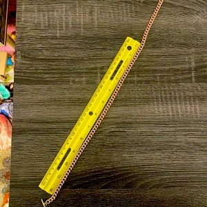 Melania Clara loop clasp necklace